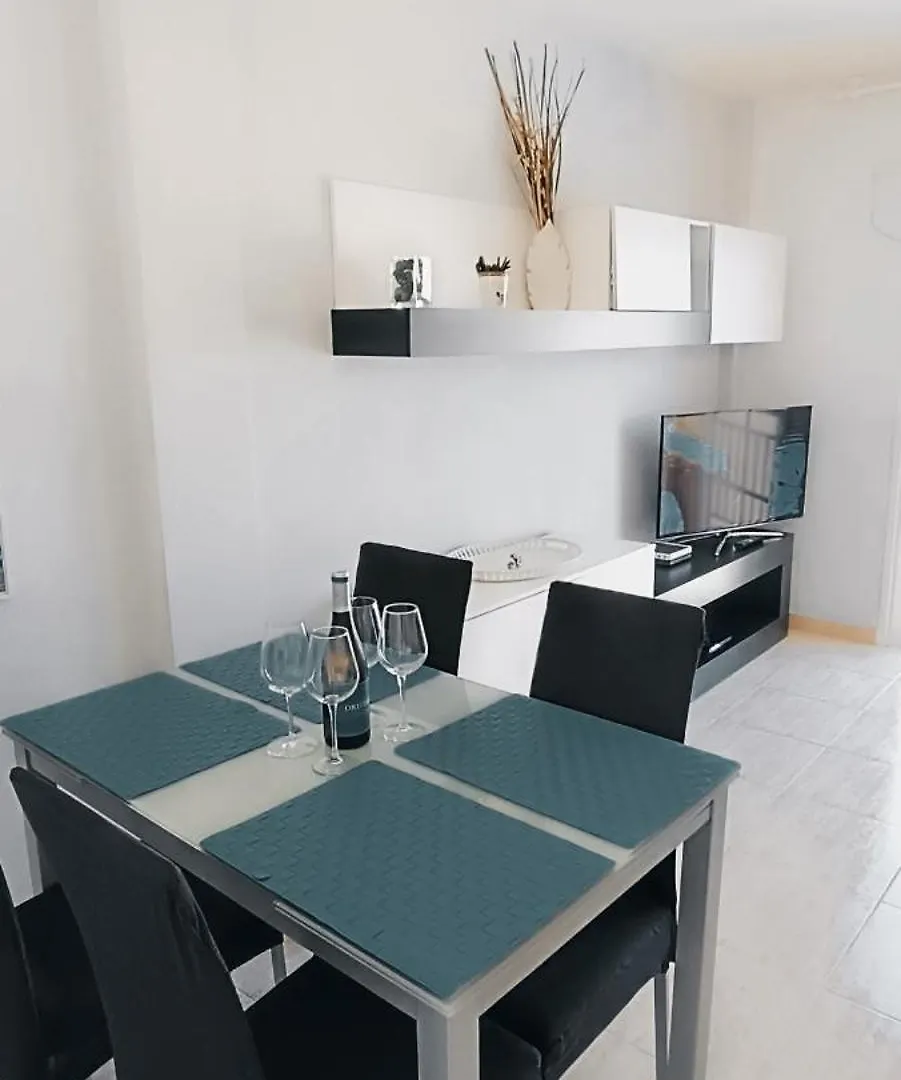 Chilly Apartment - Sunny Rooftop Terrace With Ocean View Callao Salvaje